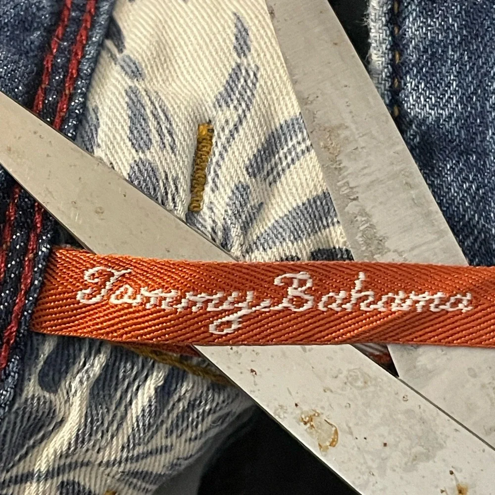 Tommy‎ Bahama Men’s Belize Authentic denim blue Jeans 40 X 32